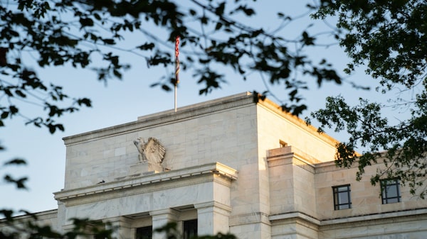 Subir tasas demasiado rápido aumenta riesgo de “sobreviraje”: George de Fed Subir tasas demasiado rápido aumenta riesgo de “sobreviraje”: George de Fed