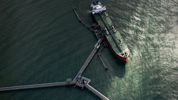 El petróleo sube mientras aumentan las tensiones en Medio Oriente El petróleo sube mientras aumentan las tensiones en Medio Oriente