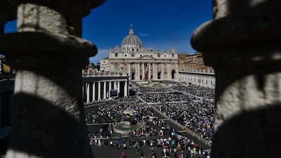 Banco del Vaticano lanza dos índices bursátiles basados en valores católicos Banco del Vaticano lanza dos índices bursátiles basados en valores católicos