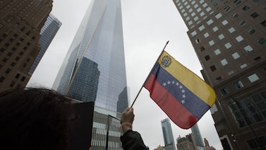 Bonos de Venezuela suben con fuerza tras anuncio de reestructuración de deuda Bonos de Venezuela suben con fuerza tras anuncio de reestructuración de deuda