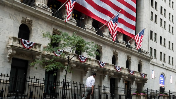 FMI alerta que crescimento econômico não será suficiente para conter dívida dos EUA FMI alerta que crescimento econômico não será suficiente para conter dívida dos EUA