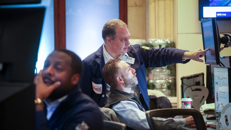 “Salida silenciosa” de activos de EE.UU. impulsa apuestas por el oro y mercados emergentes “Salida silenciosa” de activos de EE.UU. impulsa apuestas por el oro y mercados emergentes