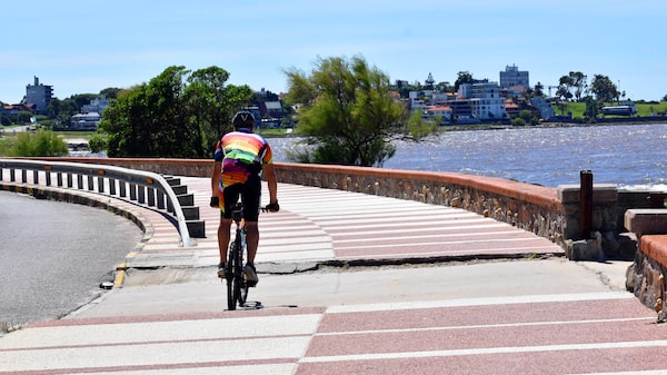 Miami or Montevideo: Where Is It Advisable to Buy Property from Argentina? Miami or Montevideo: Where Is It Advisable to Buy Property from Argentina?