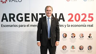 Pablo Quirno: “Banco de origen chino trató de levantar el precio del dólar y lo hizo” Pablo Quirno: “Banco de origen chino trató de levantar el precio del dólar y lo hizo”