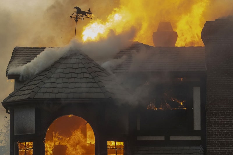 ¿Qué se sabe sobre las causas de los incendios en Los Ángeles? Aparecen algunas pruebas. ¿Qué se sabe sobre las causas de los incendios en Los Ángeles? Aparecen algunas pruebas.