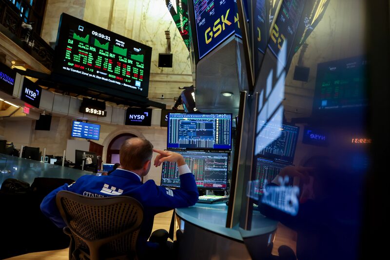 S&P 500 Hits All-Time Highs As Earnings Roll In S&P 500 Hits All-Time Highs As Earnings Roll In