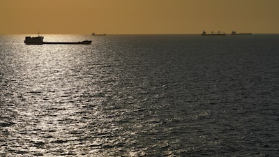 Tráfego no Estreito de Ormuz é paralisado com a apreensão de embarcações pelos EUA Tráfego no Estreito de Ormuz é paralisado com a apreensão de embarcações pelos EUA