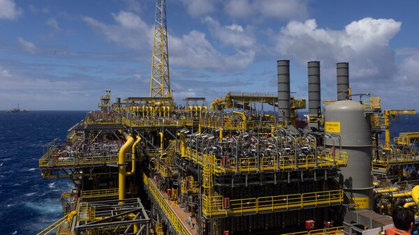 Petrobras amplia produção em Búzios e ajuda a elevar oferta global de petróleo Petrobras amplia produção em Búzios e ajuda a elevar oferta global de petróleo