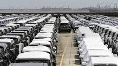 Exportaciones de autos de China se disparan mientras las ventas internas se desploman Exportaciones de autos de China se disparan mientras las ventas internas se desploman