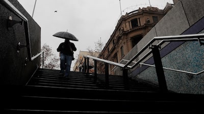 Sistema frontal en Chile avanza dejando fuertes lluvias y cortes de energía Sistema frontal en Chile avanza dejando fuertes lluvias y cortes de energía