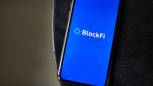 BlockFi y Crypto.com recortan empleos en medio del desplome del mercado BlockFi y Crypto.com recortan empleos en medio del desplome del mercado