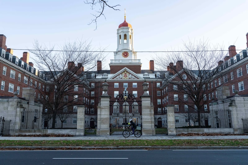 O valor do curso de graduação em Harvard é de cerca de US$ 57.000 por ano, sendo que mais da metade dos alunos recebe auxílio financeiro(Foto: Mel Musto/Bloomberg) O valor do curso de graduação em Harvard é de cerca de US$ 57.000 por ano, sendo que mais da metade dos alunos recebe auxílio financeiro(Foto: Mel Musto/Bloomberg)