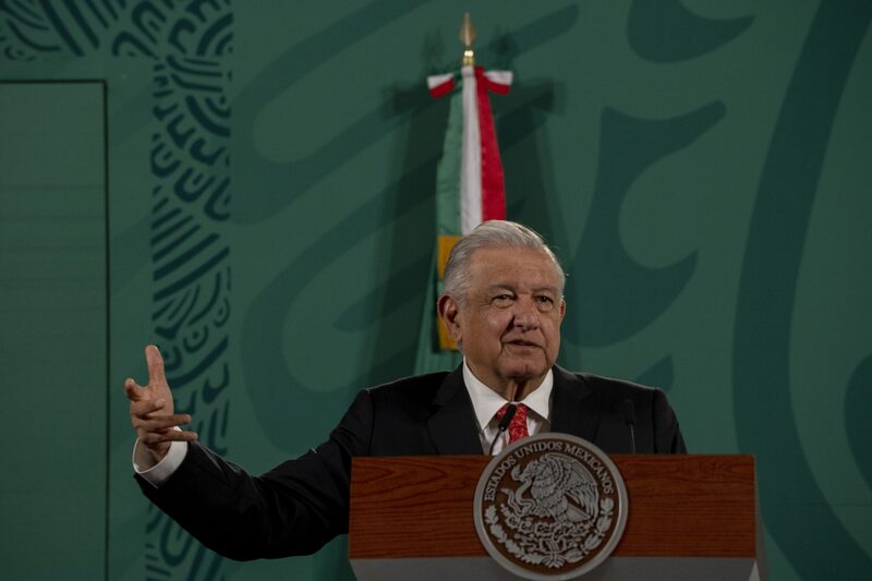 El presidente de México. El presidente de México.