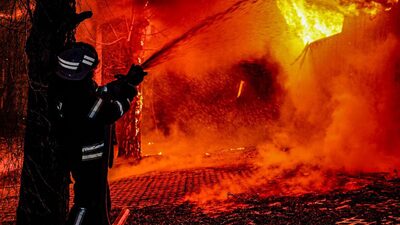 Drones rusos atacan las principales ciudades de Ucrania antes de la reunión en París Drones rusos atacan las principales ciudades de Ucrania antes de la reunión en París