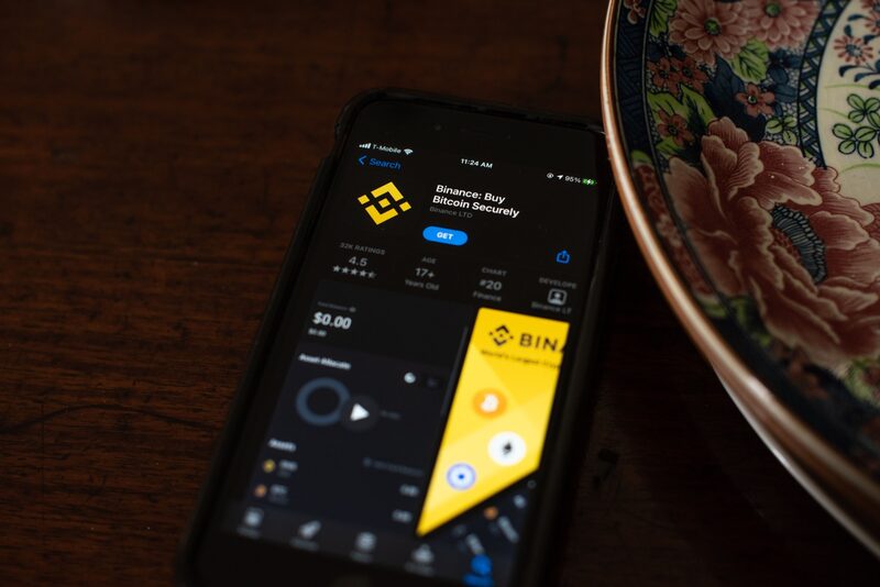 La aplicación Binance Exchange para su descarga en la Apple Inc. App Store en un smartphone dispuesto en Dobbs Ferry, Nueva York, Estados Unidos, el sábado 20 de febrero de 2021. La aplicación Binance Exchange para su descarga en la Apple Inc. App Store en un smartphone dispuesto en Dobbs Ferry, Nueva York, Estados Unidos, el sábado 20 de febrero de 2021.