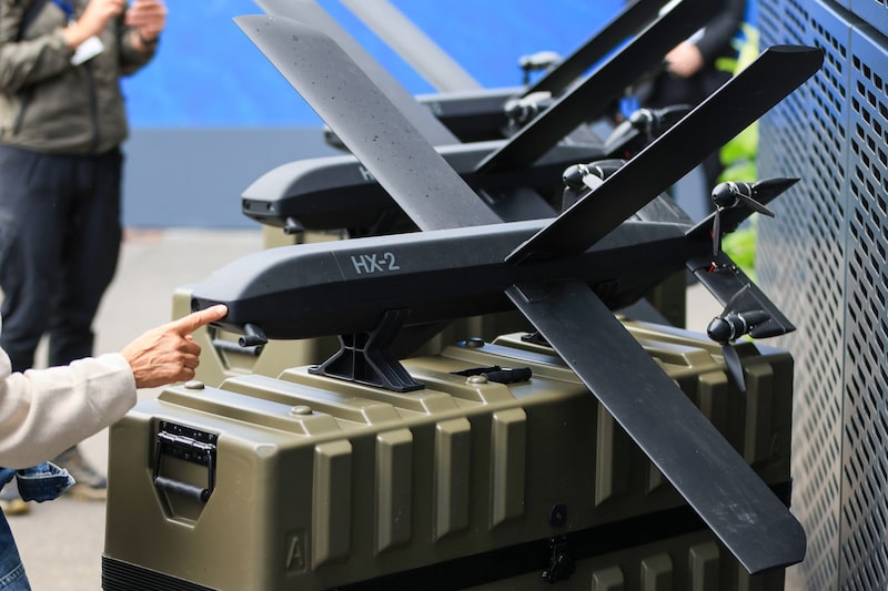 Modelos do drone de ataque com IA HX-2, da Helsing. Modelos do drone de ataque com IA HX-2, da Helsing.