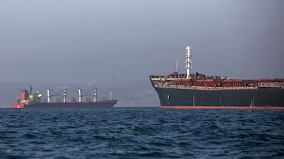 Avances en diálogo de EE.UU. con Irán chocan con disputa por uranio y peajes en Ormuz Avances en diálogo de EE.UU. con Irán chocan con disputa por uranio y peajes en Ormuz