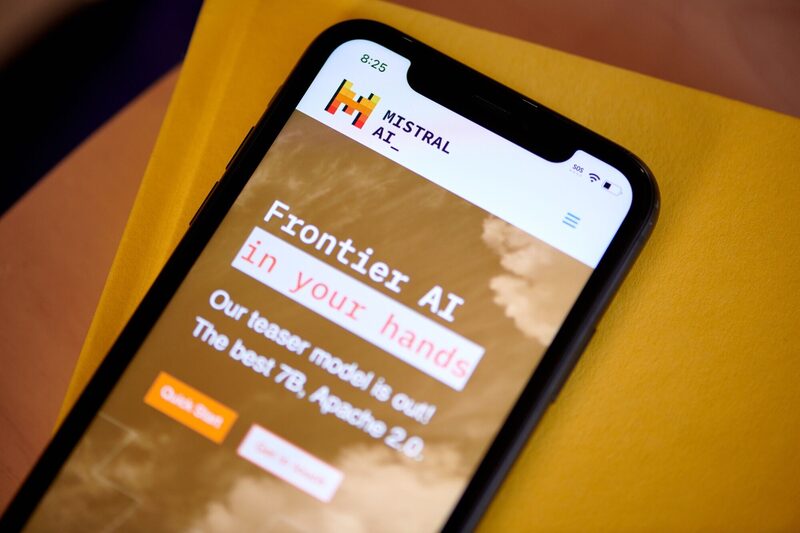 Microsoft cierra acuerdo con la francesa Mistral, rival de OpenAI Microsoft cierra acuerdo con la francesa Mistral, rival de OpenAI