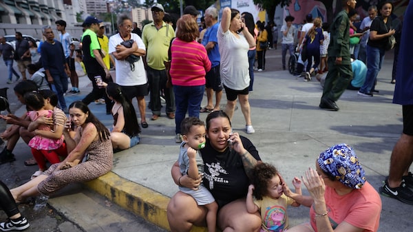 Terremotos en Venezuela dejan al menos 164 muertos y se amplían las labores de rescate Terremotos en Venezuela dejan al menos 164 muertos y se amplían las labores de rescate