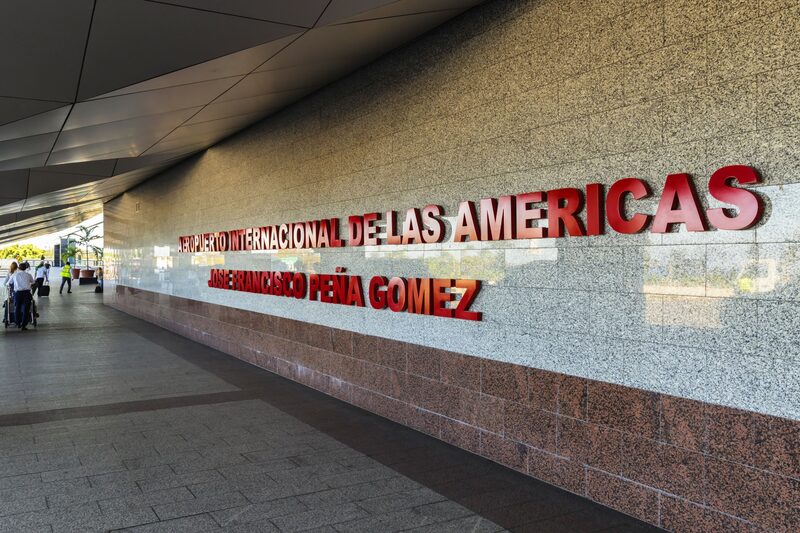 El aeropuerto internacional de Las Américas cerca de Santo Domingo, República Dominicana. Foto: itsten/iStock/Getty Images El aeropuerto internacional de Las Américas cerca de Santo Domingo, República Dominicana. Foto: itsten/iStock/Getty Images