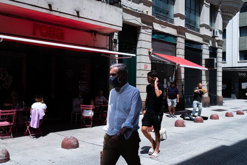 Uruguay eleva tasa clave a 6,5%, prevé más alzas en el futuro. Uruguay eleva tasa clave a 6,5%, prevé más alzas en el futuro.