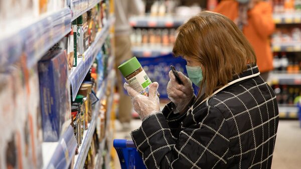 Gobierno argentino busca congelar precios de 900 productos de la canasta básica Gobierno argentino busca congelar precios de 900 productos de la canasta básica