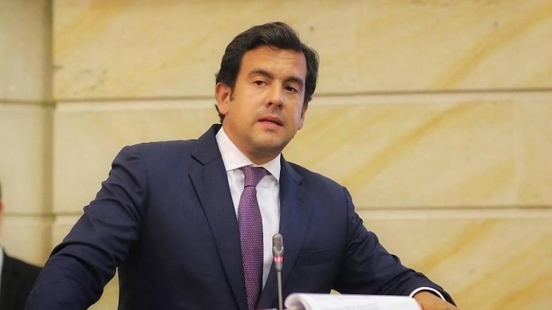 Del ministerio de Defensa al de Ambiente: quiénes integran el gabinete de Abelardo De la Espriella Del ministerio de Defensa al de Ambiente: quiénes integran el gabinete de Abelardo De la Espriella
