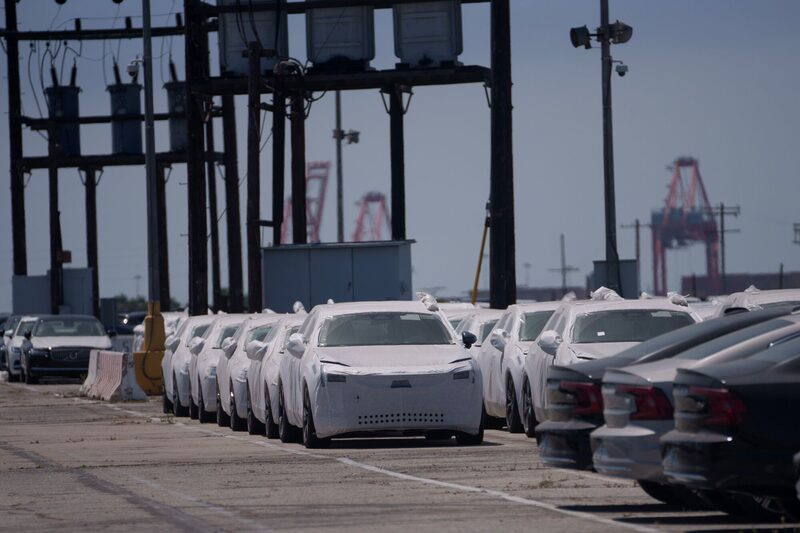 Trump ha utilizado los aranceles para extraer concesiones políticas de otras naciones en materia de inmigración y flujo de drogas ilegales. Trump ha utilizado los aranceles para extraer concesiones políticas de otras naciones en materia de inmigración y flujo de drogas ilegales.