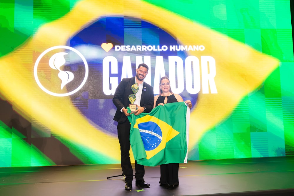 Ni cemento ni mano dura: el proyecto en Brasil que desafía a Bukele con presos que restauran bosques. Ni cemento ni mano dura: el proyecto en Brasil que desafía a Bukele con presos que restauran bosques.