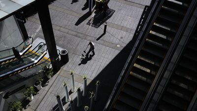 Trabajadores municipales de Los Ángeles convocan a huelga de 24 horas el martes Trabajadores municipales de Los Ángeles convocan a huelga de 24 horas el martes