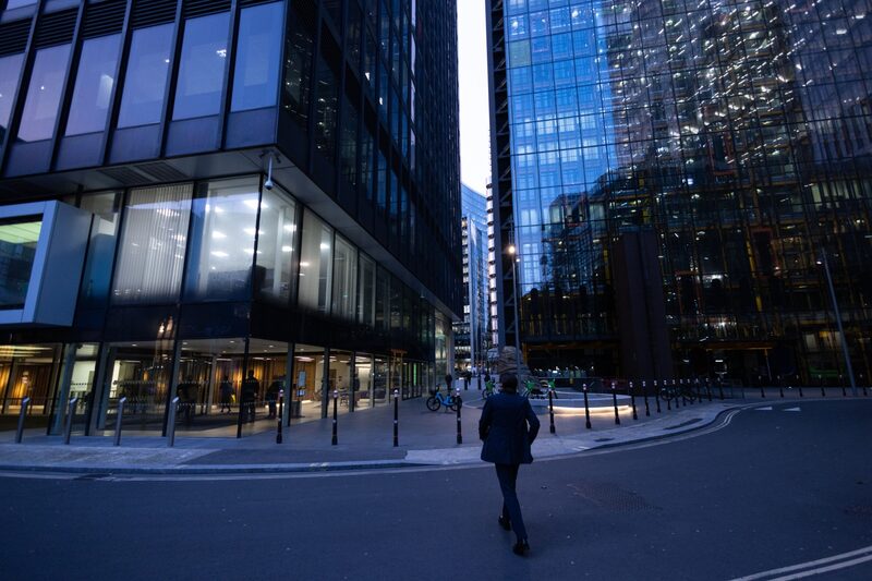 Prédios comerciais em Londres, no Reino Unido Prédios comerciais em Londres, no Reino Unido