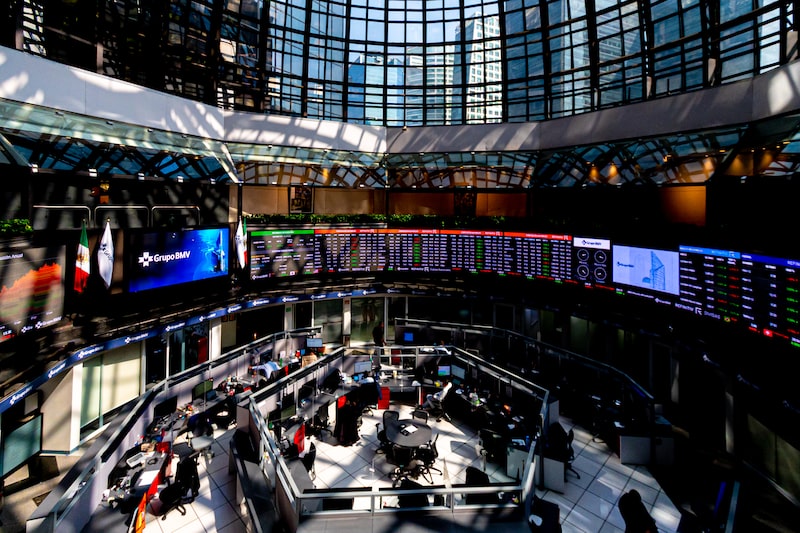 Femsa reportó una utilidad neta de MXN$5.590 millones en el segundo trimestre del año, lo que representa una caída de 64% anual. Femsa reportó una utilidad neta de MXN$5.590 millones en el segundo trimestre del año, lo que representa una caída de 64% anual.