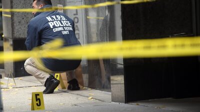 Polícia de NY recupera DNA para identificar suspeito de matar CEO da United Healthcare Polícia de NY recupera DNA para identificar suspeito de matar CEO da United Healthcare