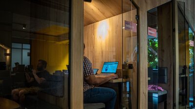 Por que o trabalho remoto não significou mais tempo para a vida social Por que o trabalho remoto não significou mais tempo para a vida social