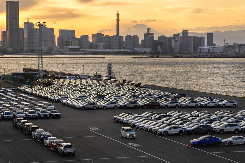Porto de Yokohama, no Japão: tarifas sobre automóveis são particularmente prejudiciais para o país asiático. (Foto: Toru Hanai/Bloomberg) Porto de Yokohama, no Japão: tarifas sobre automóveis são particularmente prejudiciais para o país asiático. (Foto: Toru Hanai/Bloomberg)