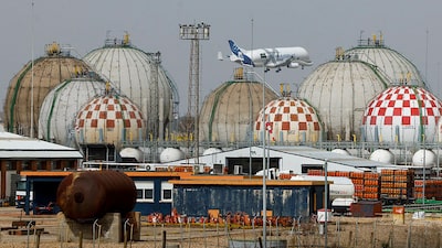 La guerra en Medio Oriente sacude cadenas de suministro y presiona a la economía global La guerra en Medio Oriente sacude cadenas de suministro y presiona a la economía global