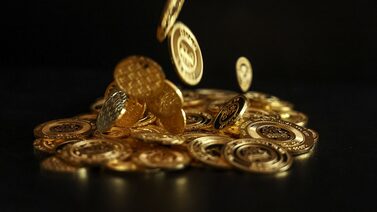 El oro sube mientras los operadores evalúan la senda de las tasas tras reapertura de EE.UU. El oro sube mientras los operadores evalúan la senda de las tasas tras reapertura de EE.UU.