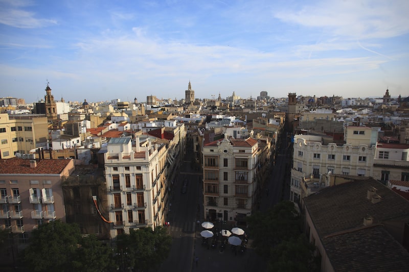 Imagen de archivo. La Depresión Aislada en Niveles Altos (DANA), también conocida como “gota fría”, ha vuelto a ser protagonista en el clima español, afectando severamente a la Comunidad Valenciana y a Castilla-La Mancha, entre otras regiones. Imagen de archivo. La Depresión Aislada en Niveles Altos (DANA), también conocida como “gota fría”, ha vuelto a ser protagonista en el clima español, afectando severamente a la Comunidad Valenciana y a Castilla-La Mancha, entre otras regiones.