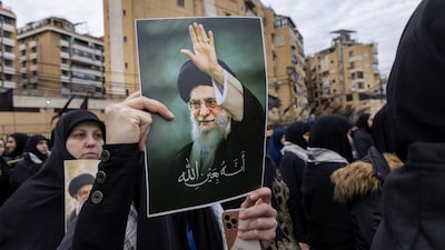 Hezbolá ataca a Israel tras el asesinato de Jamenei y resurge como amenaza indirecta Hezbolá ataca a Israel tras el asesinato de Jamenei y resurge como amenaza indirecta