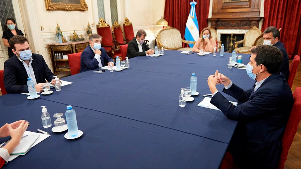 Meses atrás, Massa y De Pedro acordaban con la oposición atrasar las fechas de las elecciones. Meses atrás, Massa y De Pedro acordaban con la oposición atrasar las fechas de las elecciones.