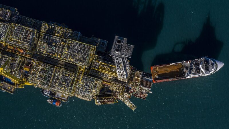 Ibovespa sobe com juros e balanços no radar dos investidores; dólar cai a R$ 5,35 Ibovespa sobe com juros e balanços no radar dos investidores; dólar cai a R$ 5,35