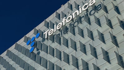 Telefónica estudia recortar o vender el patrocinio del Movistar Team de ciclismo Telefónica estudia recortar o vender el patrocinio del Movistar Team de ciclismo