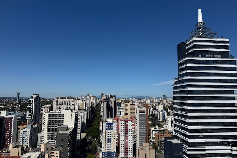 Vista de prédios em Curitiba, Paraná Vista de prédios em Curitiba, Paraná