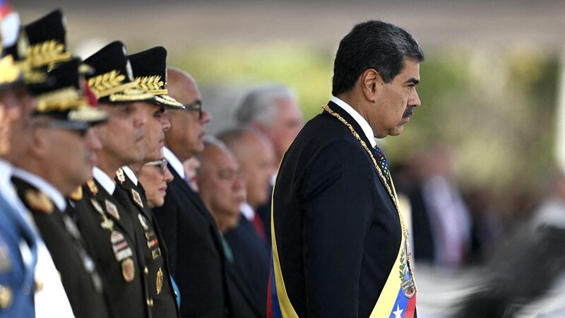 Trump autoriza a CIA a realizar ações secretas na Venezuela Trump autoriza a CIA a realizar ações secretas na Venezuela