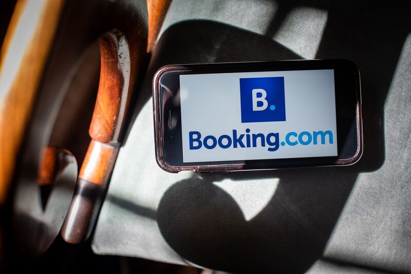 Las reservas brutas ascendieron a US$49.700 millones, superando la proyección media de US$47.900 millones.  Las reservas brutas ascendieron a US$49.700 millones, superando la proyección media de US$47.900 millones.