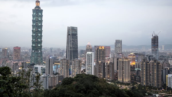 Se emite alerta de tsunami para Japón, China y Taiwán tras el terremoto de magnitud 7,4 Se emite alerta de tsunami para Japón, China y Taiwán tras el terremoto de magnitud 7,4