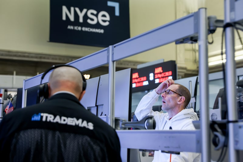Traders work on the floor of the American Stock Exchange AMEX) at the New York Stock Exchange (NYSE) in New York, US, on Wednesday, May 6, 2026. Stocks climbed around the world, joining gains in bonds as oil retreated on hopes the US and Iran are nearing a deal to end a war that has jolted markets and clouded the economic outlook. Photographer: Michael Nagle/Bloomberg Traders work on the floor of the American Stock Exchange AMEX) at the New York Stock Exchange (NYSE) in New York, US, on Wednesday, May 6, 2026. Stocks climbed around the world, joining gains in bonds as oil retreated on hopes the US and Iran are nearing a deal to end a war that has jolted markets and clouded the economic outlook. Photographer: Michael Nagle/Bloomberg