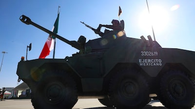 Negocios pierden US$116 millones tras operativo militar contra capo en México Negocios pierden US$116 millones tras operativo militar contra capo en México