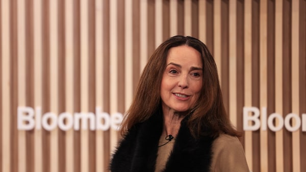 OpenAI defiende los anuncios en ChatGPT para alcanzar un acceso más amplio a la IA OpenAI defiende los anuncios en ChatGPT para alcanzar un acceso más amplio a la IA