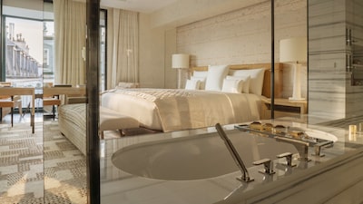 Michelin, en su primera clasificación hotelera, selecciona los 24 mejores hospedajes en Francia Michelin, en su primera clasificación hotelera, selecciona los 24 mejores hospedajes en Francia